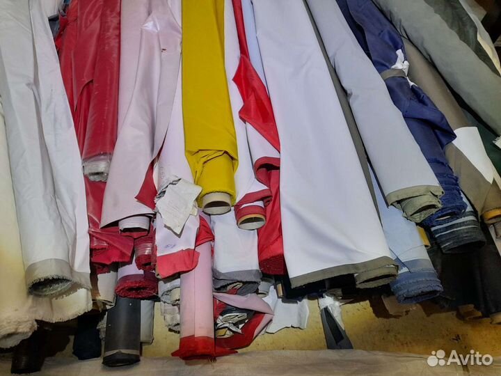 Отрез ткани костюмной