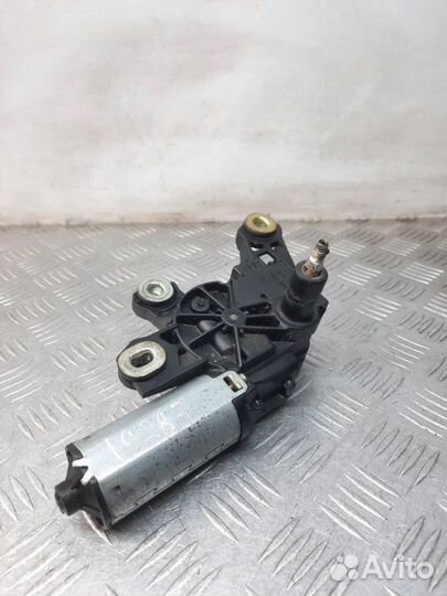 Моторчик заднего стеклоочистителя (дворника) Skoda