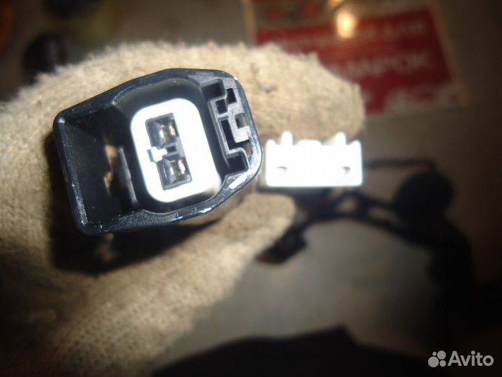 Электропроводка двери задней левой (Ford Fiesta)