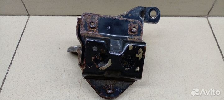 Кронштейн блока ABS (насос) Yaris 2005-2011