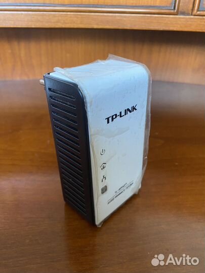 Wi-Fi+Powerline роутер TP-link TL-WPA271