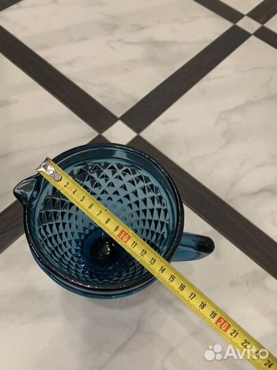 Ваза стеклянная на ножке