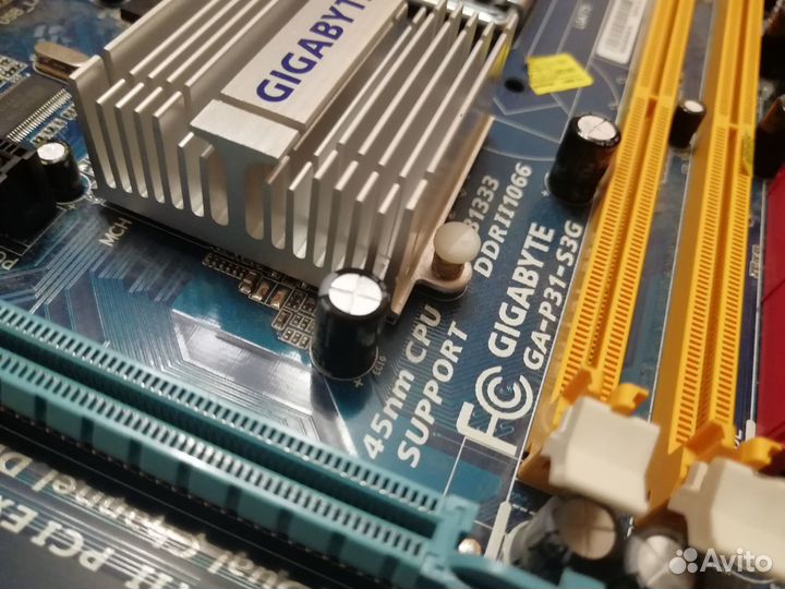 Материнская плата с процессором