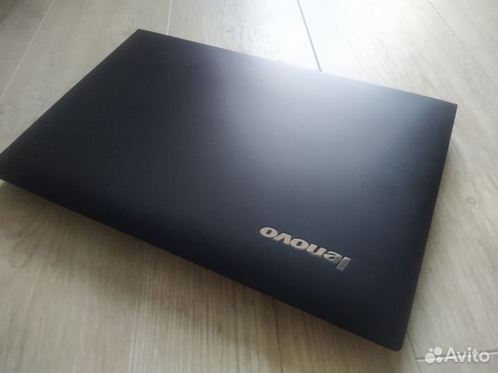 Ноутбук lenovo