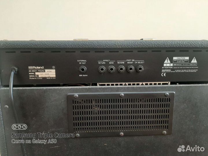 Гитарный кабинет Roland