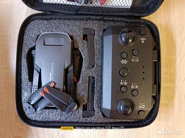 Квадрокоптер 2 камеры 3 батареи кейс новый