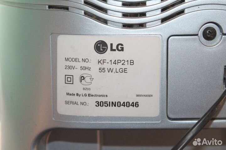 Продаю видеодвойку LG