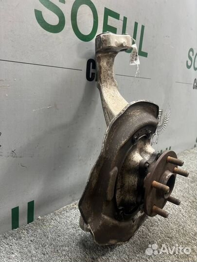 Кулак поворотный передний левый Lexus Ls460