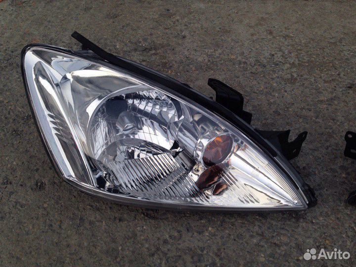 Новая фара Mitsubishi Lancer IX