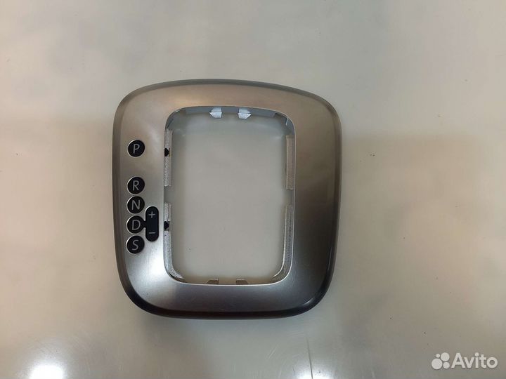 Ободок селектора АКПП Volkswagen Polo 2019г