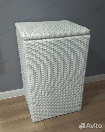 Корзина для белья из ротанга