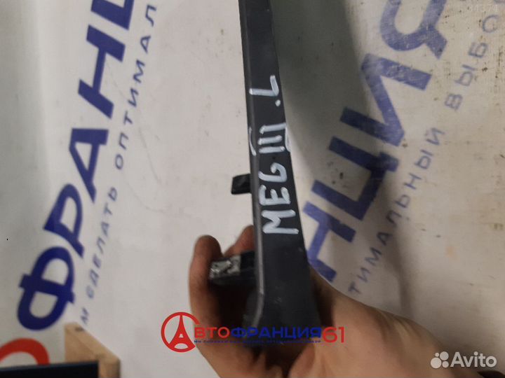 Накладка торпедо, 689214207R renault megane 3, 303