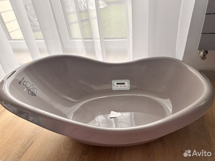 Ванночка для купания новорожденного