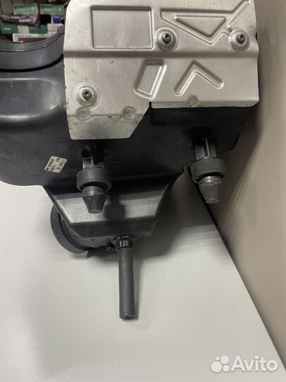 Корпус воздушного фильтра Ауди А4 Б8 А5 8Т Ку5 Q5