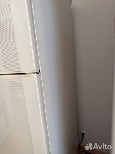 Холодильник sharp