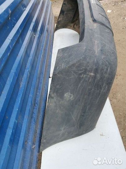 Бампер задний (Volvo XC70)