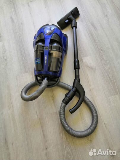 Пылесос Scarlett