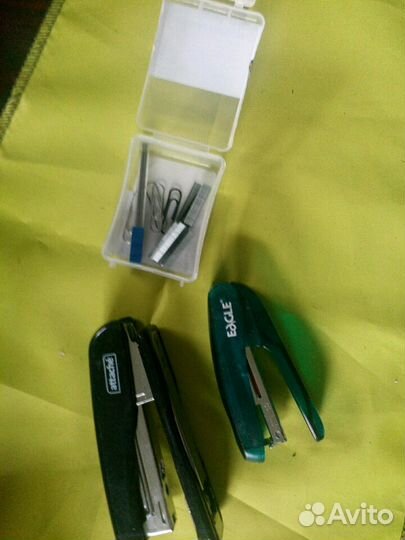 Дырокол, степлер