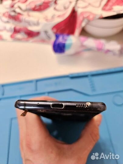 Телефоны на запчасти samsung s20fe