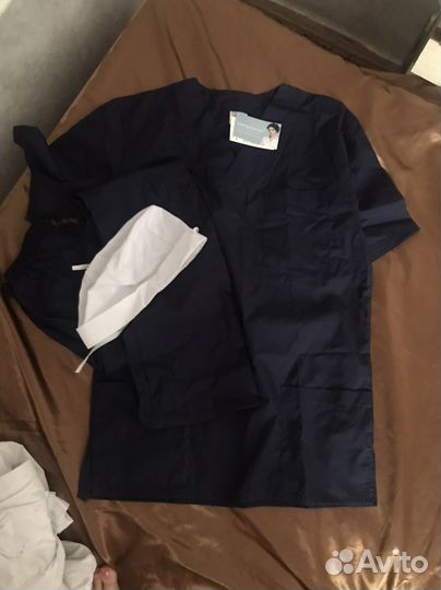 Мужской медицинский костюм