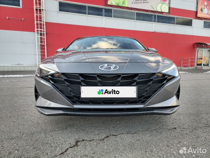 Hyundai Elantra 2.0 AT, 2022, 6 500 км