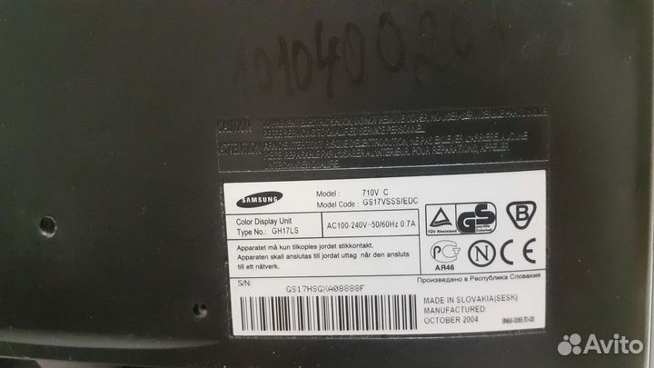 Монитор Samsung SyncMaster 710v