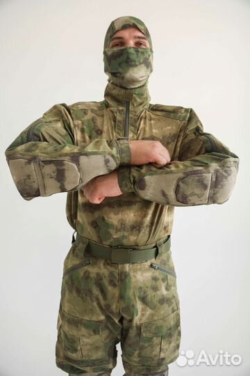 Боевой тактический костюм с наколенниками