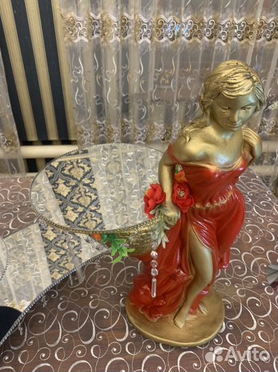 Зеркальная подставка