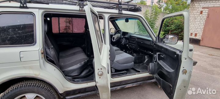 LADA 4x4 (Нива) 1.8 МТ, 2004, 190 000 км