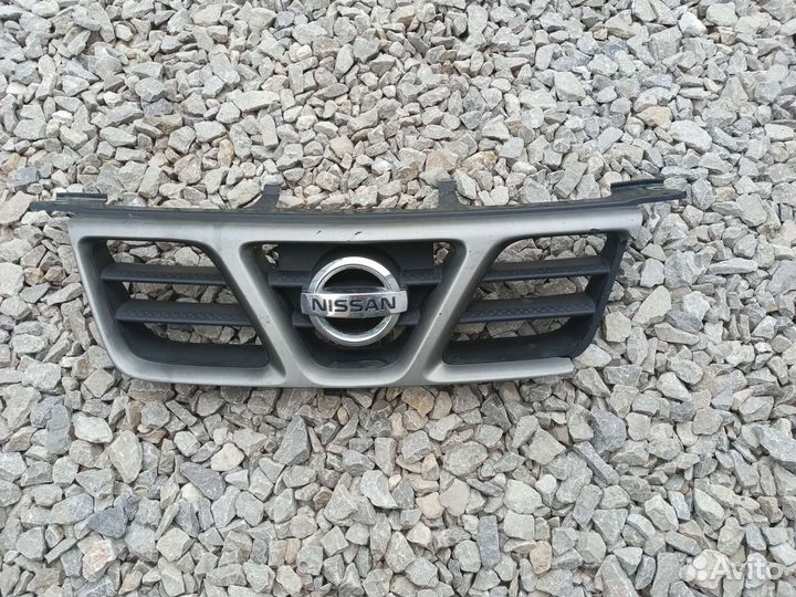 Решетка радиатора nissan X-Trail T30