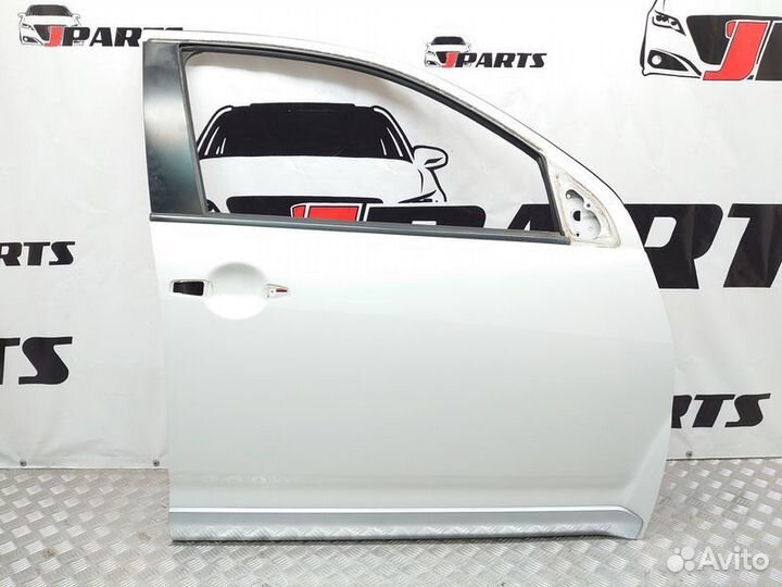 Дверь передняя Mitsubishi Outlander