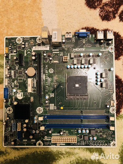 Материнская плата