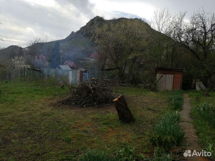 Спил деревьев. Копка земли. Демонтаж