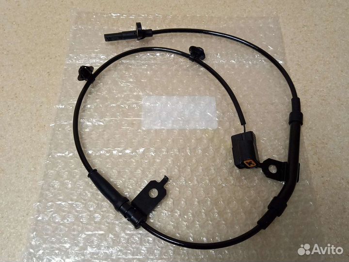 Датчик ABS задний левый/правый Mitsubishi Grandis