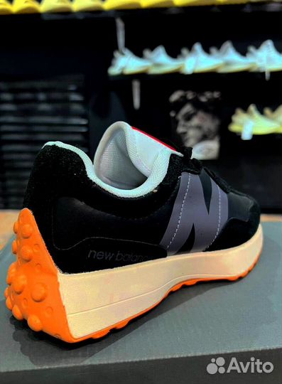 New Balance 327 Черные