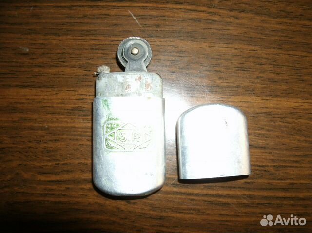 Зажигалка бензиновая