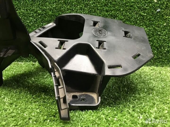 Кронштейн левый Bmw X3 F25 20DX N47N 2012