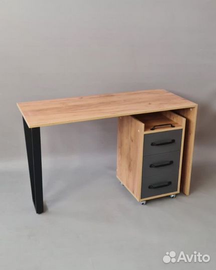 Стол для кабинета маникюра