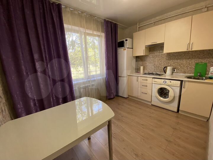 1-к. квартира, 38 м², 1/9 эт.