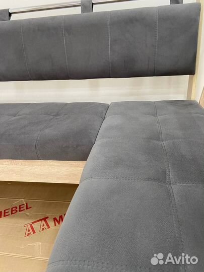 Уголок скамья на кухню