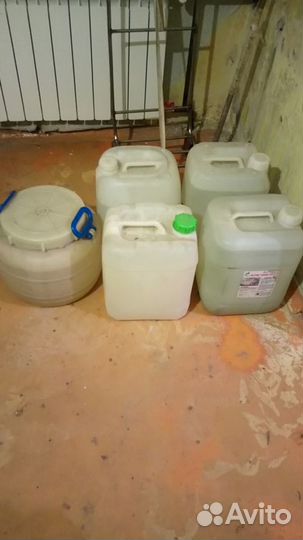 Емкости пластмассовые