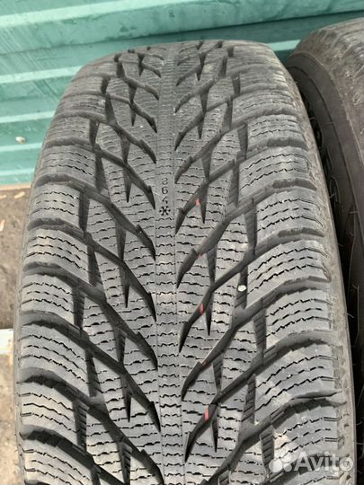 Nokian Tyres Hakkapeliitta R3 SUV 235/65 R17 108R