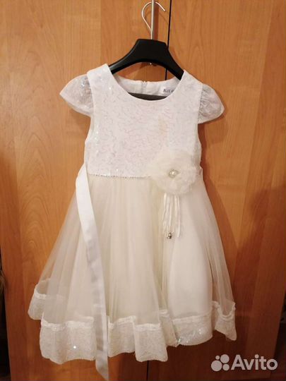 Платье для девочки праздничное
