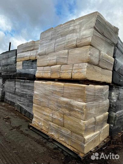 Стружка древесная опилки в брикетах оптом