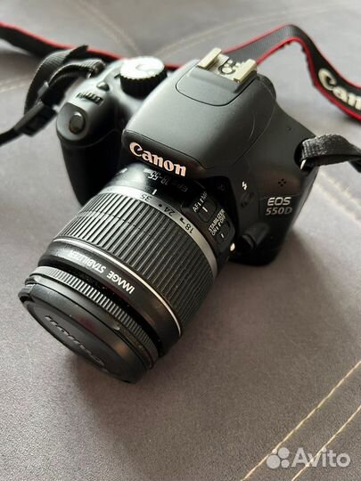 Зеркальный фотоаппарат canon 550d
