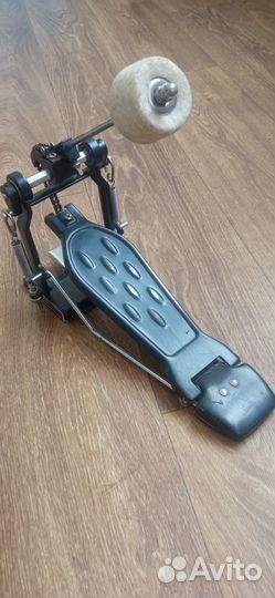 Педаль для бас барабана