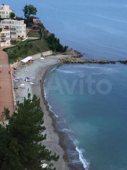 1-к. квартира, 53 м², 1/3 эт.