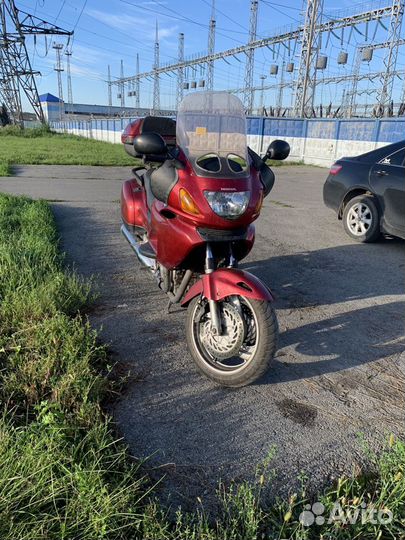 Honda NT650V Deauville