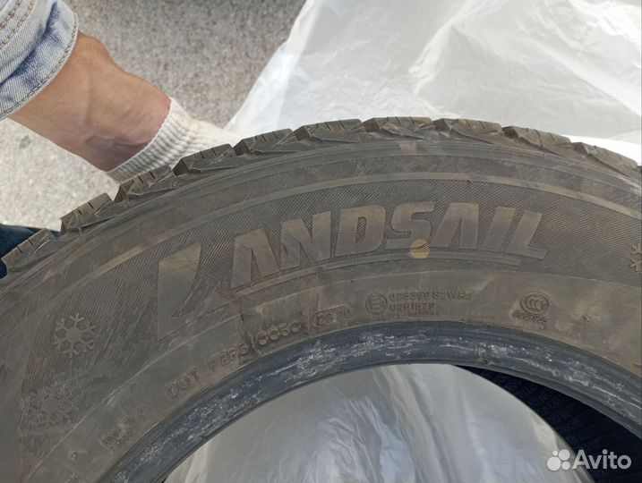 Landsail Winter Star 215/70 R16