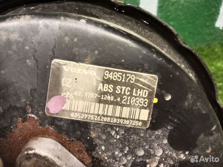 Вакуумный усилитель тормозов Volvo S80